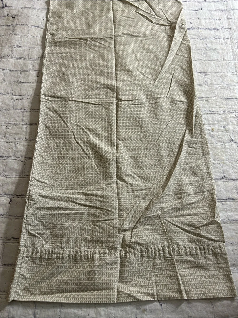 THOMAS O’BRIEN VTG  MODERN 100% COTTON BEIGE/SMALL WHITE DOTS PILLOW CASES KING